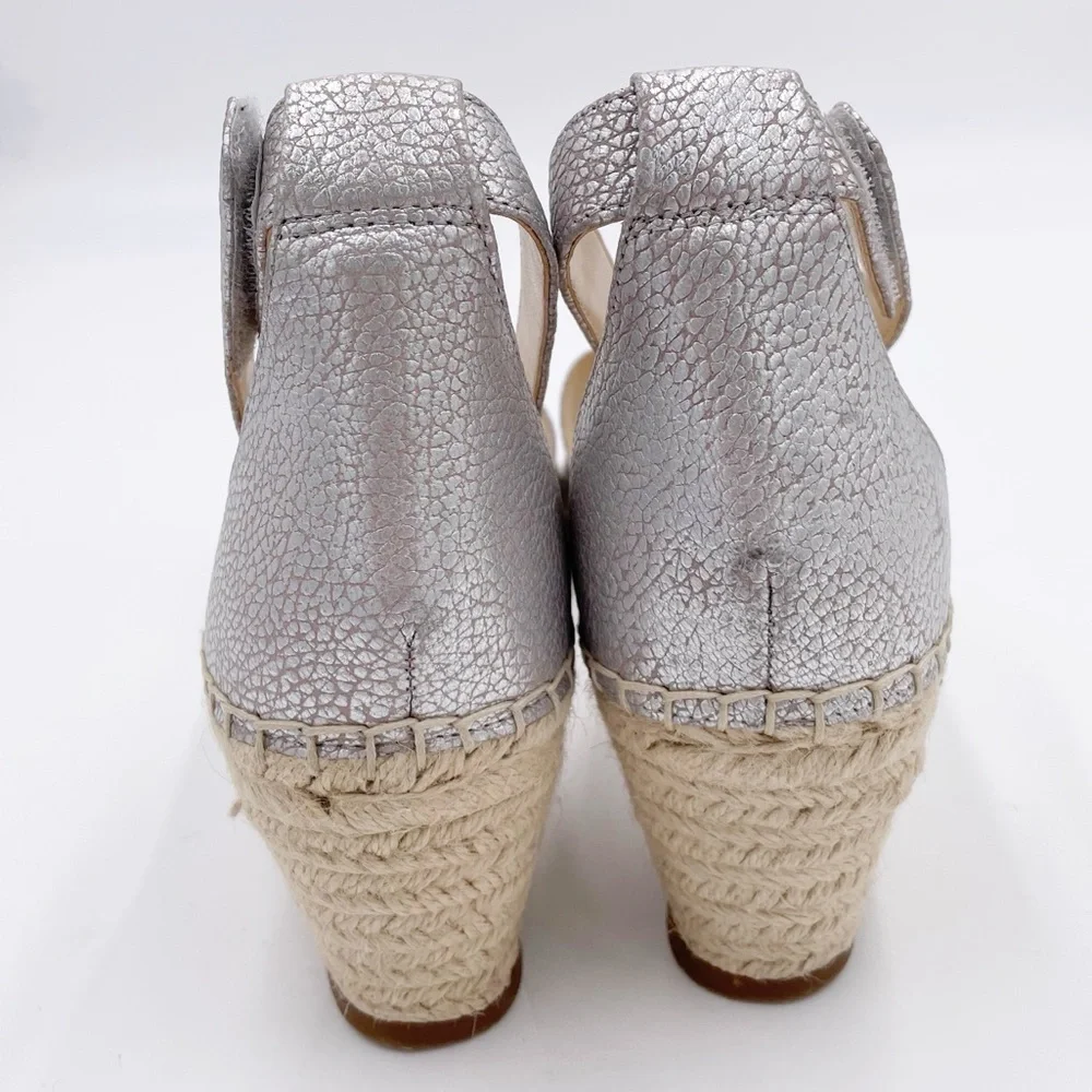 Vince Camuto vince camuto